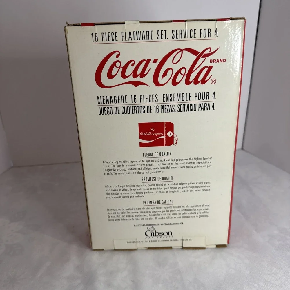 Coca-Cola 16 Piece Flatware Set‎ Coke Bottle Contour Pattern by Gibson 1997 NEW